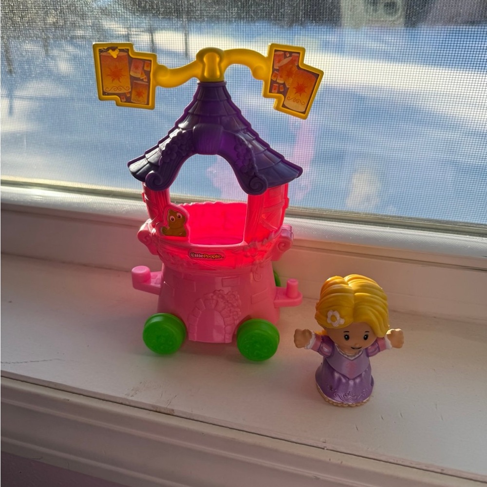 Little People Rapunzel float